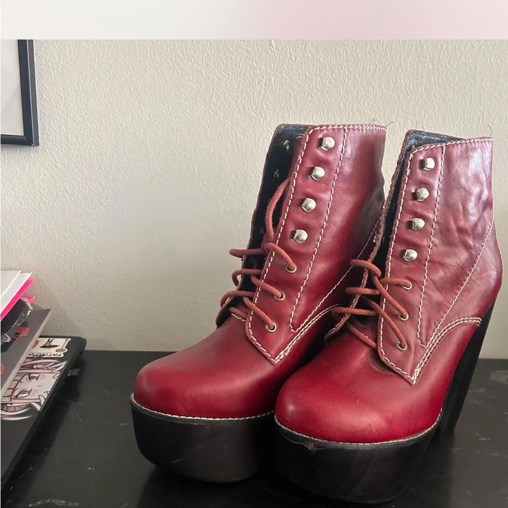 Jeffrey Campbell Red Lace Up Platform Boots - Picture 1 of 5